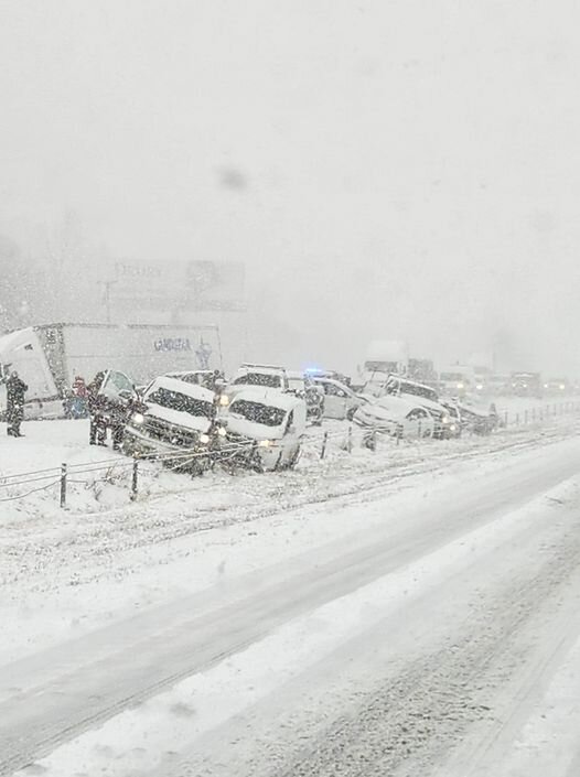 A multi-car pileup on westbound Interstate 70 through Warren County has shut down the highway between Wright City and Warrenton.