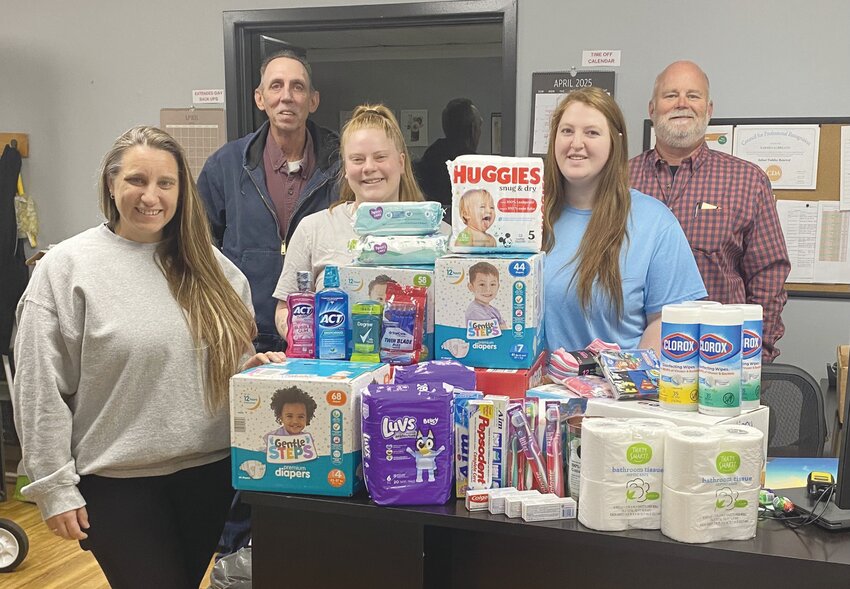 Pictured, from left: Chanda Givens, a children&rsquo;s service worker from Alternative Care Associates, Warren County Labor E-Board Member Joe Hubbard, Reagan Cooper and Haley Garrett of Youth in Need and Herrmann.