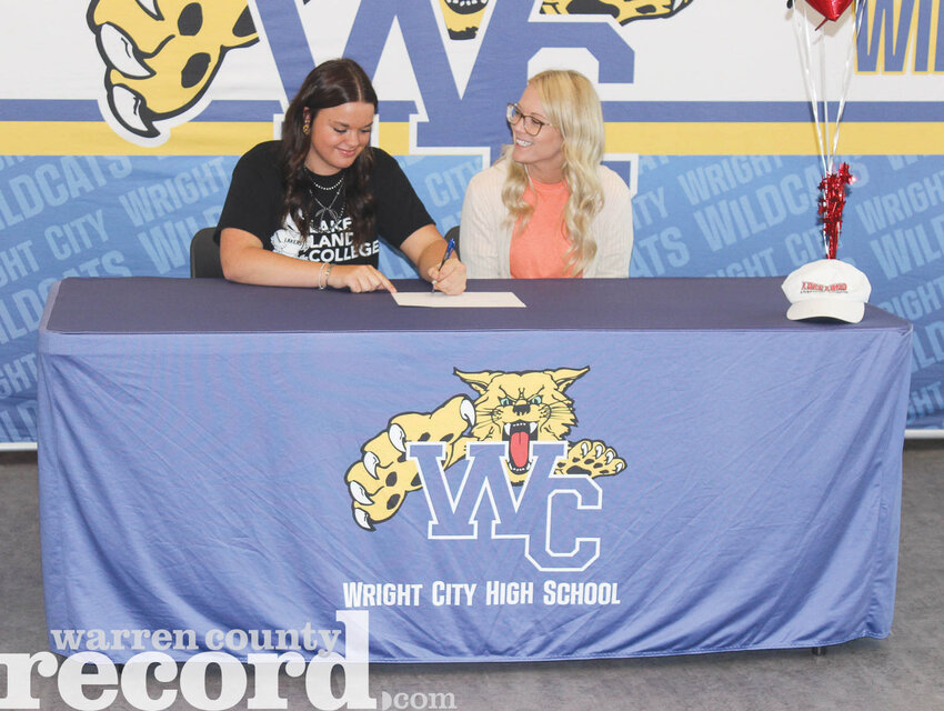 Pictured, from left: Reagan Vehige and Wright City agriculture teacher Kelsey Kemry.