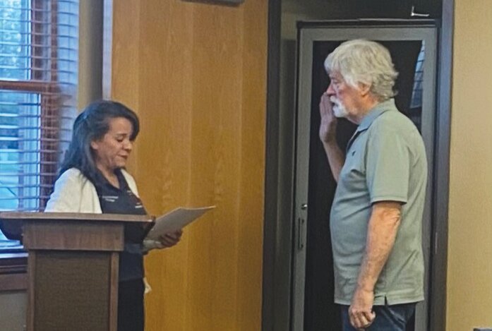 Donald Owenby is sworn in to the Warrenton Fire Protection District Board of Directors.