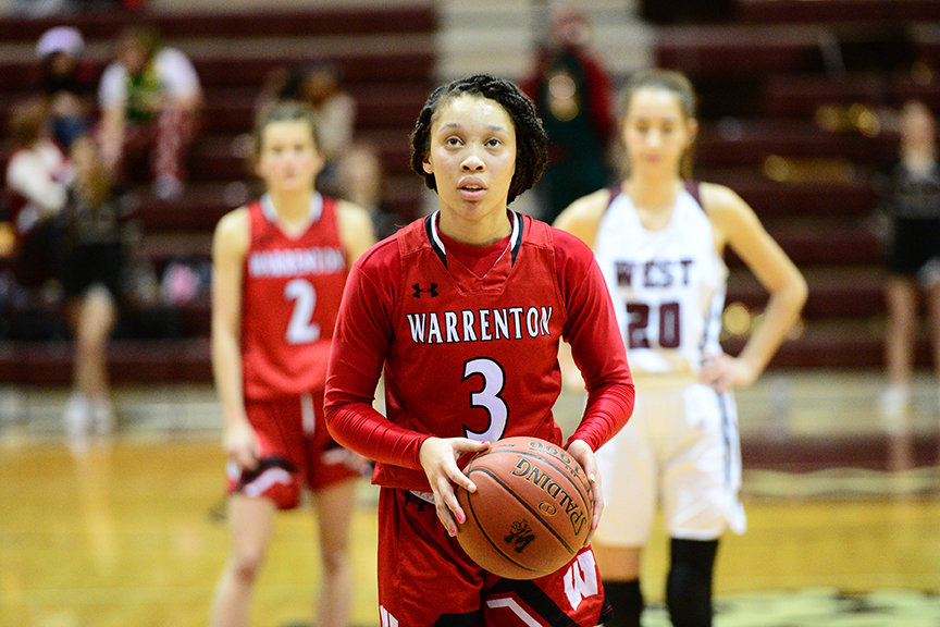 Warrenton Girls Basketball @ St. Charles West.#3 Garniesha Love.