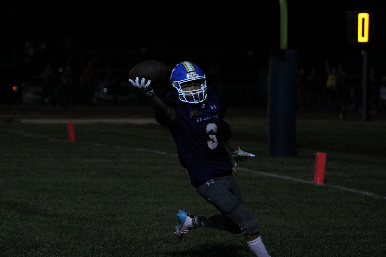 Denzel Dowdy scores after a 32-yard receiving touchdown. It was his only reception of the game.