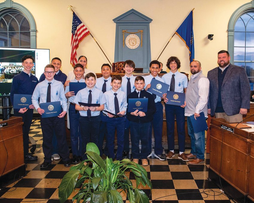 LEAGUE CHAMPS: The St. Mary&rsquo;s basketball team at city hall. (Photo by Leo van Dijk/rhodyphoto.zenfolio.com)