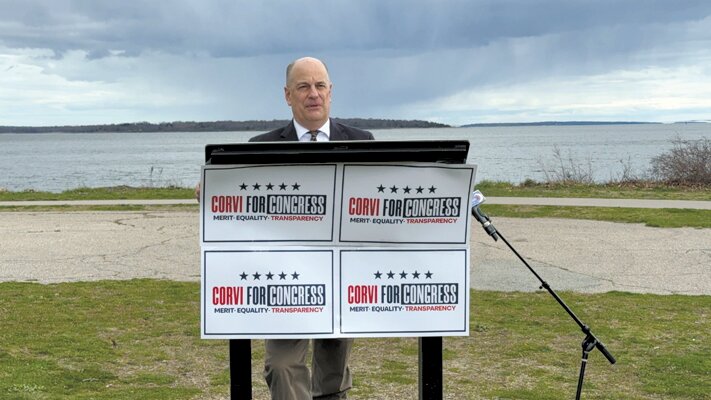KICKOFF: Dr. Corvi officially announces his candidacy at Rocky Point Park. (Warwick Beacon photo)